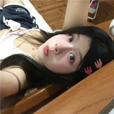 蓝眼睛波利